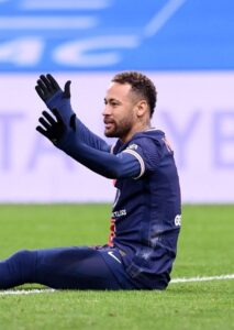 ภายใต้การนํา