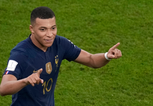 เอ็มบัปเป้ผลงานดี