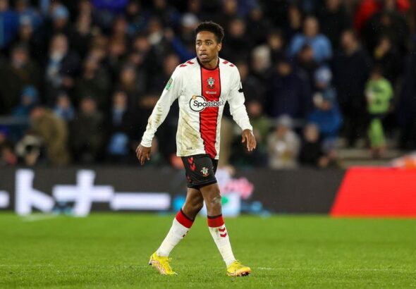 ปีเตอร์สแบ็คขวา